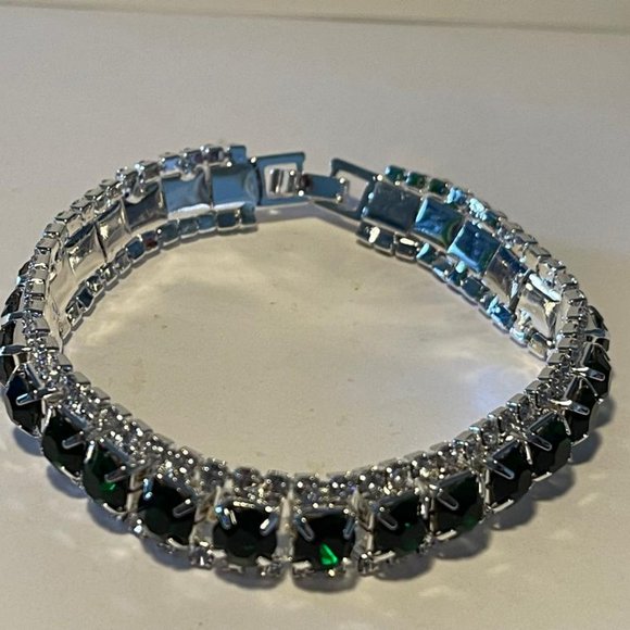 Emerald Green and Crystal Tennis Bracelet NEW - Picture 2 of 2